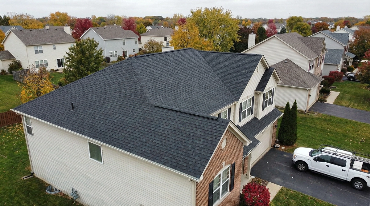 new roof with asphalt shingles in il