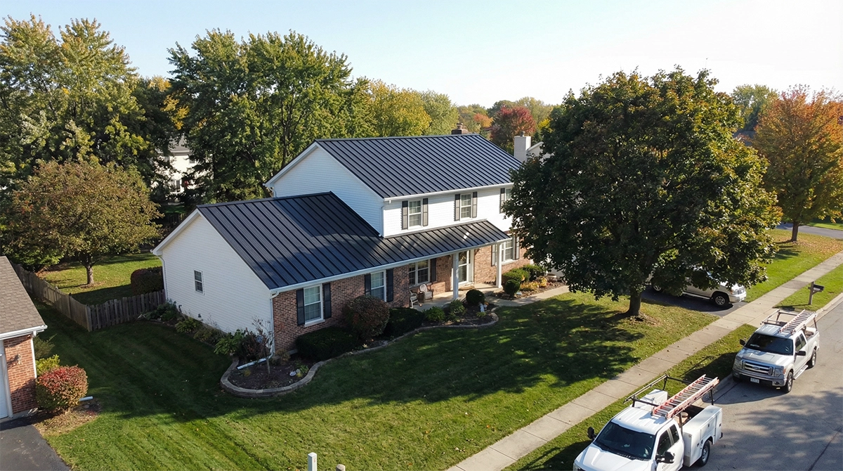 new roof with metal roofing in il